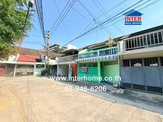 Casa adosada en venta de 3 habitaciones en Bang Khae, Bangkok