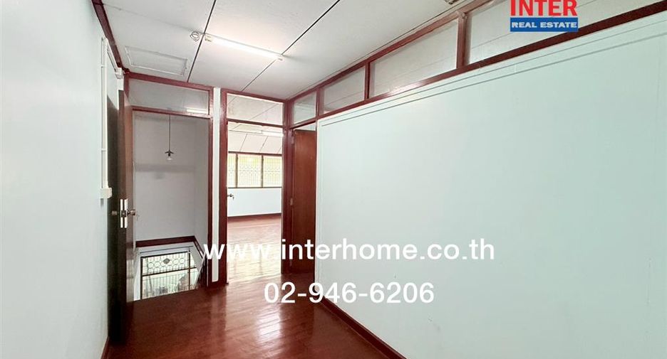 Reihenhaus zum Kauf mit 3 Zimmer in Bang Khae, Bangkok