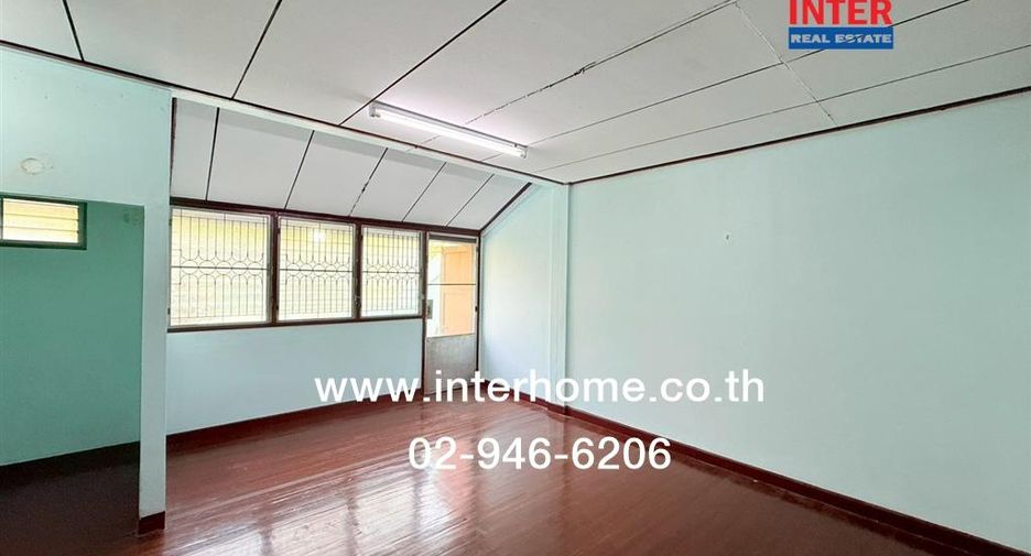 Reihenhaus zum Kauf mit 3 Zimmer in Bang Khae, Bangkok