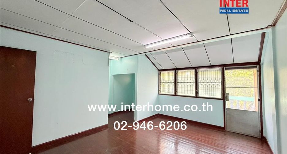 Reihenhaus zum Kauf mit 3 Zimmer in Bang Khae, Bangkok