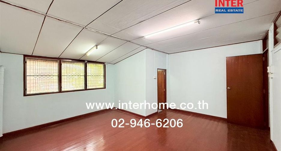 Reihenhaus zum Kauf mit 3 Zimmer in Bang Khae, Bangkok