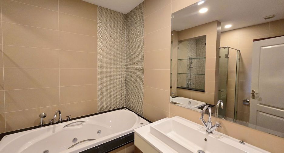 À vendre 4 chambres maison à Bang Bon, Bangkok