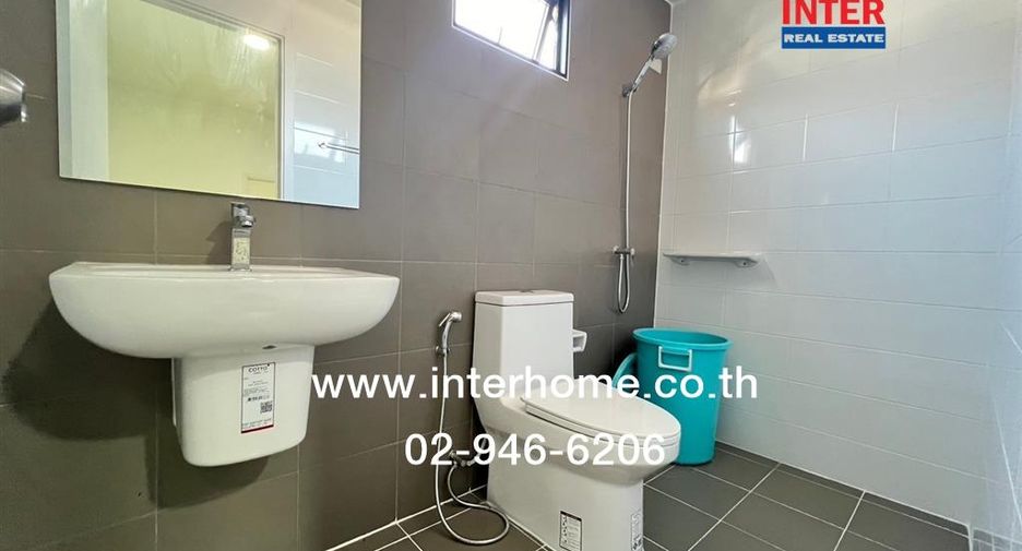 Reihenhaus zum Kauf mit 3 Zimmer in Krathum Baen, Samut Sakhon