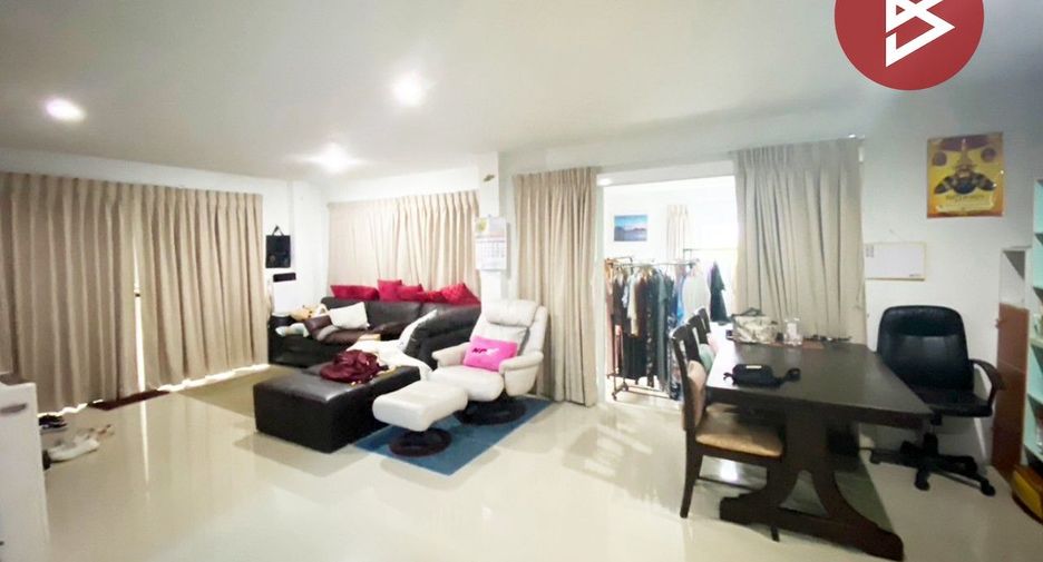 出售 3 卧室 独立屋 在 Sam Phran, Nakhon Pathom