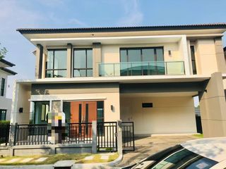 For sale 4 bedrooms house in Suan Luang, Bangkok