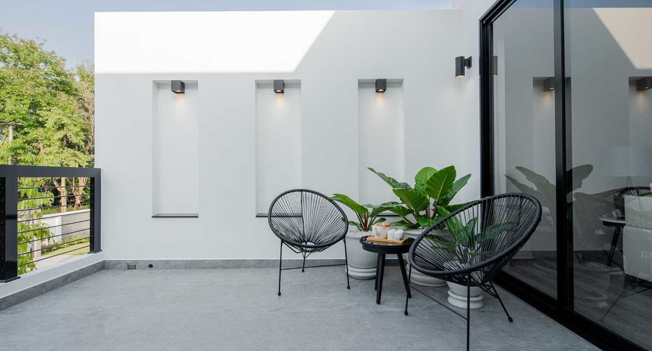 À louer et à vendre 4 chambres villa à Hang Dong, Chiang Mai