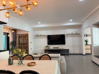 Casa adosada en alquiler y en venta de 3 habitaciones en Bang Phli, Samut Prakan