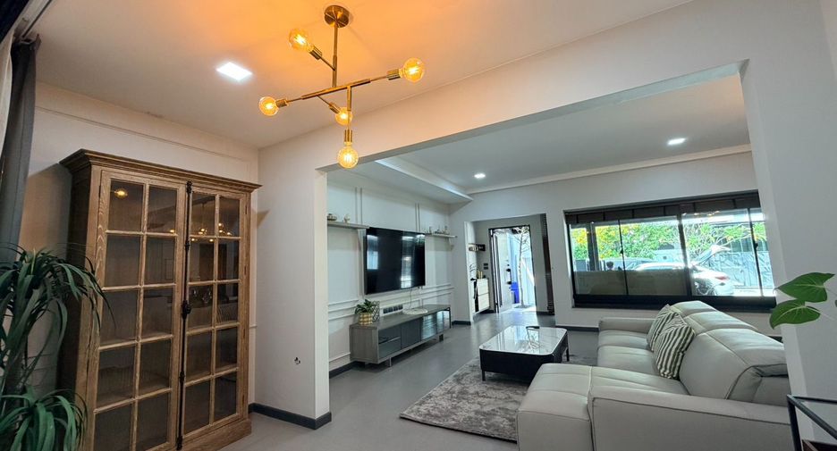 出租 和 出售 3 卧室 联排别墅 在 Bang Phli, Samut Prakan