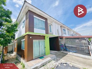 For sale 3 ベッドルーム townhouse in Krathum Baen, Samut Sakhon