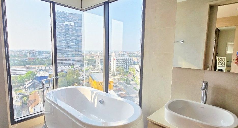 For sale 2 bedrooms condo in Mueang Chon Buri, Chonburi