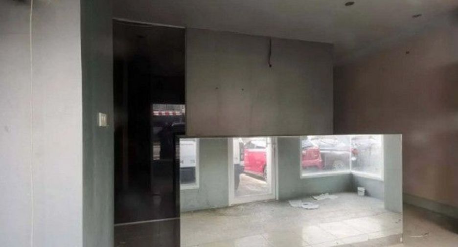 For sale 1 bed retail Space in Thalang, Phuket