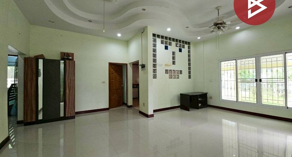 À vendre 3 chambres maison à Ko Chan, Chonburi