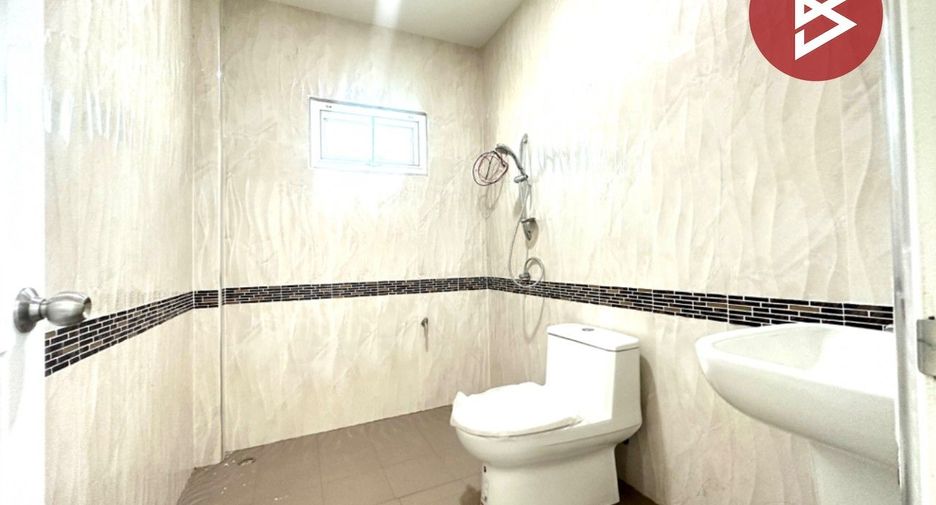 For sale 4 bedrooms house in Mueang Saraburi, Saraburi