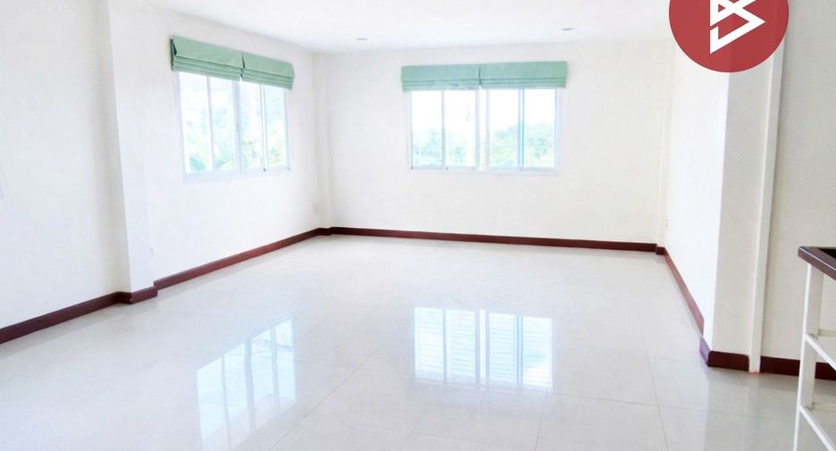 For sale 4 ベッドルーム retail Space in Mueang Rayong, Rayong