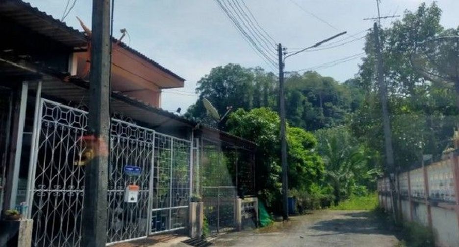 À vendre 1 chambre maison de ville à Phrom Khiri, Nakhon Si Thammarat