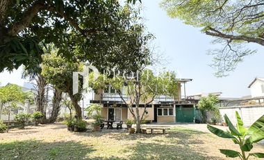 For sale land in Phra Khanong, Bangkok