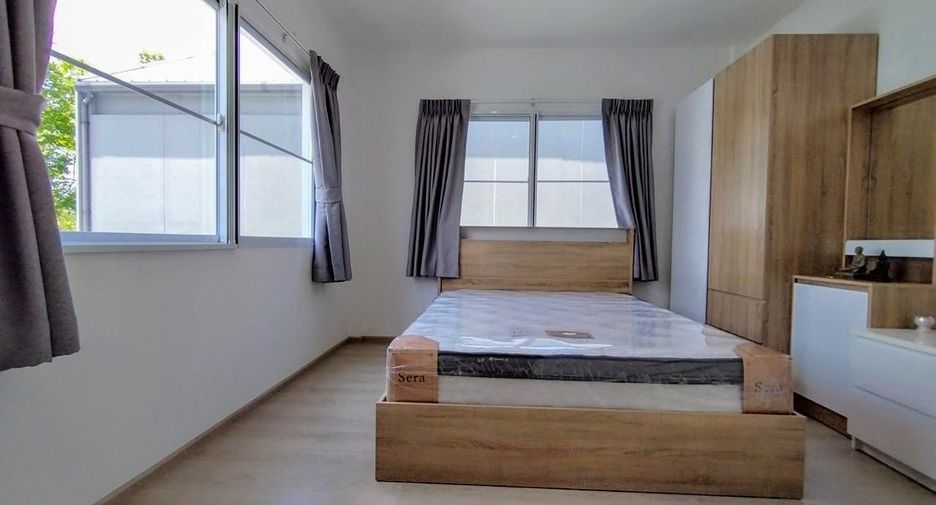 For rent 2 bedrooms townhouse in Prawet, Bangkok