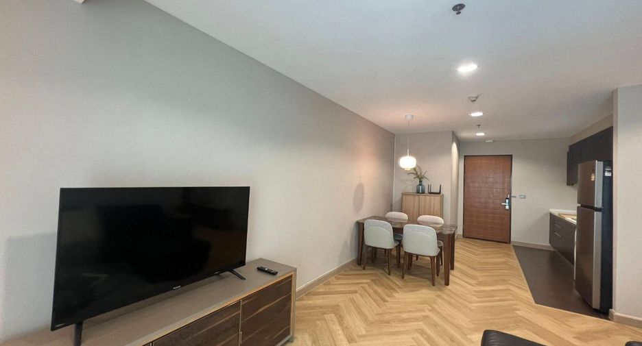 For rent and for sale 2 bedrooms condo in Watthana, Bangkok