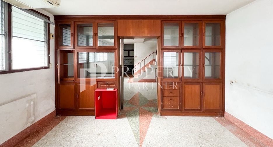 For sale 10 ベッドルーム office in Prawet, Bangkok