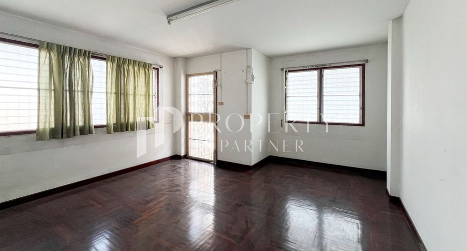 For sale 10 ベッドルーム office in Prawet, Bangkok