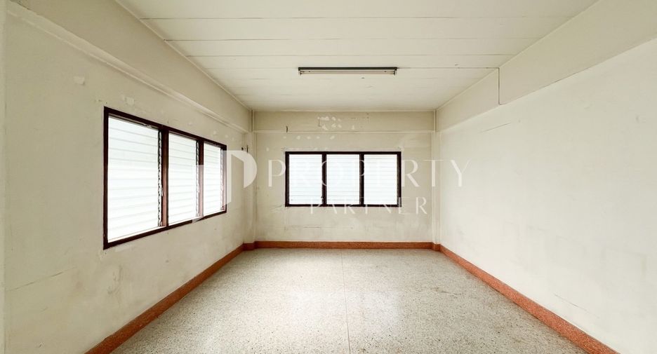 For sale 10 ベッドルーム office in Prawet, Bangkok