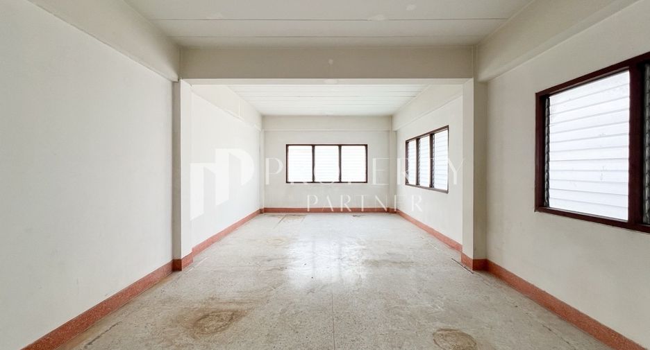 For sale 10 ベッドルーム office in Prawet, Bangkok