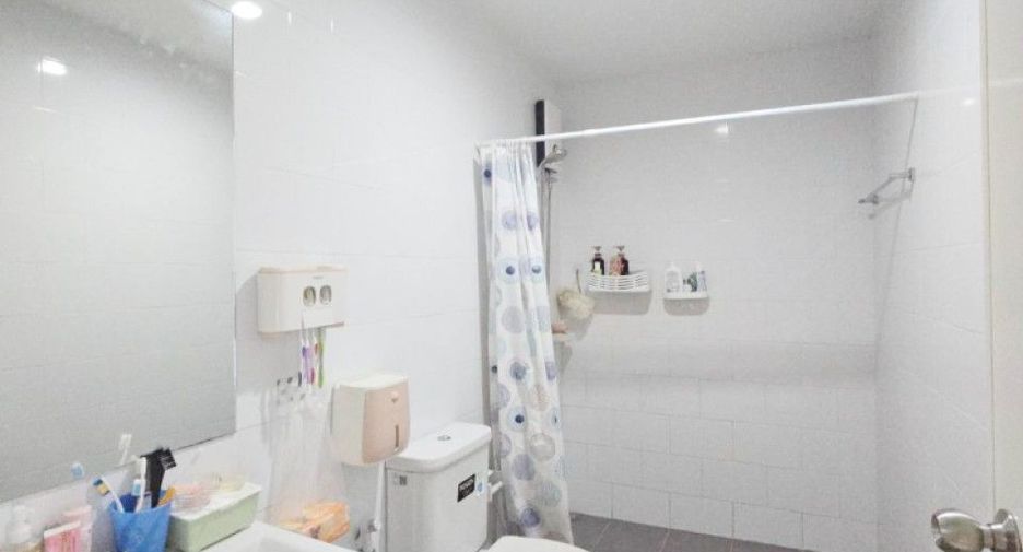 For sale 3 ベッドルーム townhouse in Lam Luk Ka, Pathum Thani