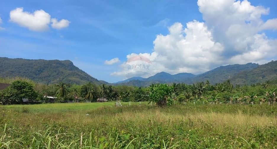 À vendre 5 chambres maison à Lan Saka, Nakhon Si Thammarat