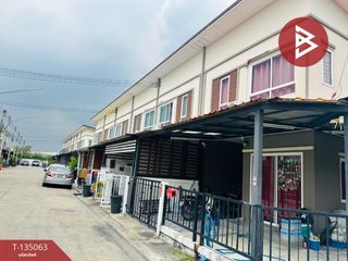 Reihenhaus zum Kauf mit 3 Zimmer in Sam Phran, Nakhon Pathom