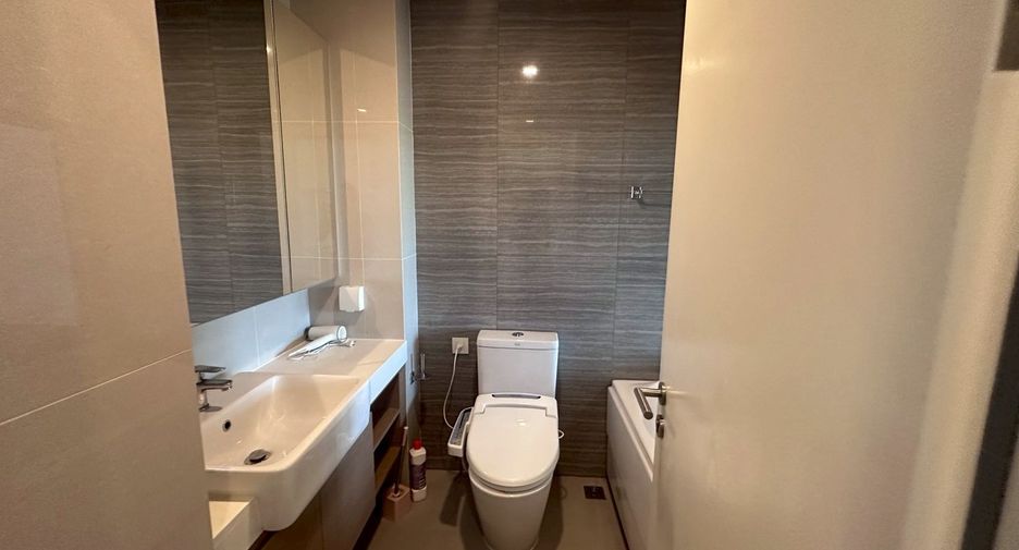 For sale 1 bed condo in Si Racha, Chonburi