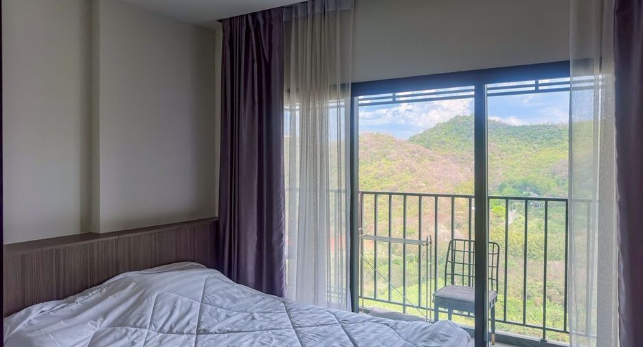 For sale 1 bed condo in Si Racha, Chonburi