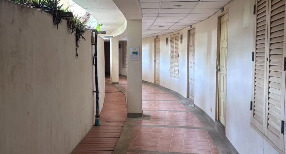 For rent 1 bed condo in Mueang Rayong, Rayong