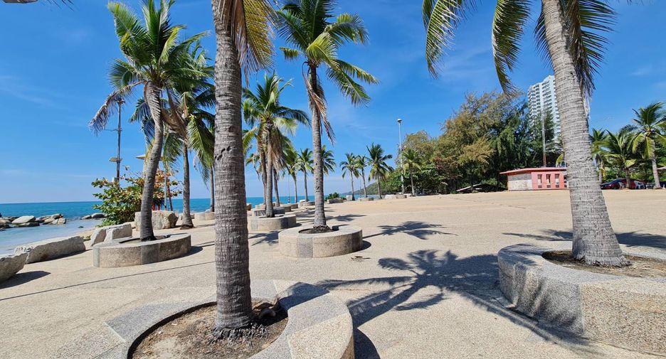 For rent 1 bed condo in Mueang Rayong, Rayong