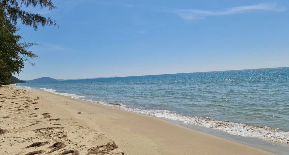 For rent 1 bed condo in Mueang Rayong, Rayong