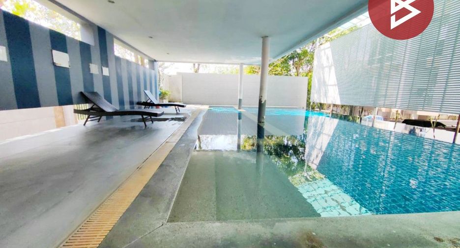 For sale 1 bed condo in Lat Krabang, Bangkok