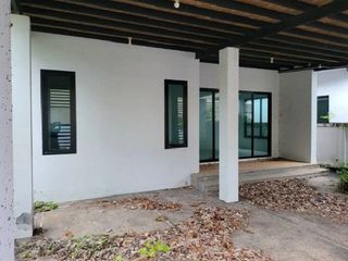 Casa en venta de 3 habitaciones en Khlong Thom, Krabi