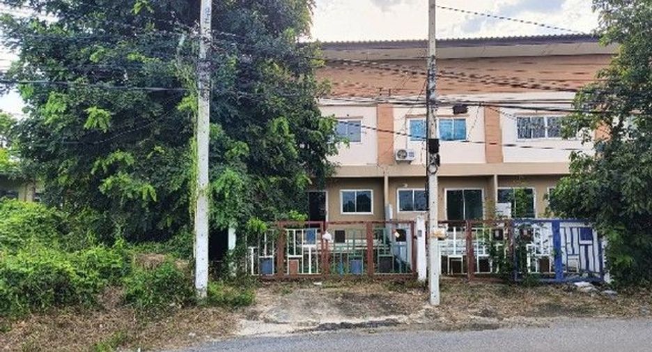 For sale 1 bed townhouse in Pho Thong, Ang Thong