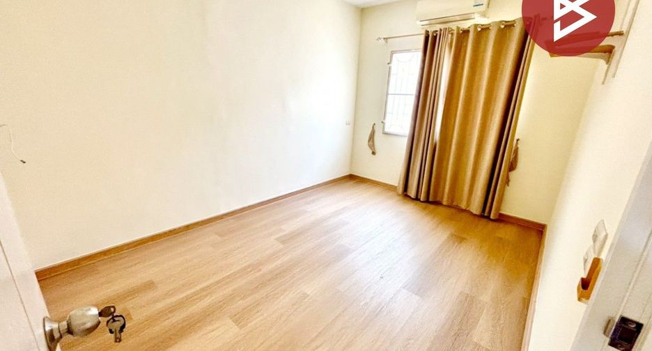 For sale 3 ベッドルーム condo in Bang Sao Thong, Samut Prakan