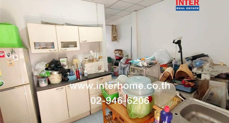 Reihenhaus zur Miete mit 2 Zimmer in Nong Khaem, Bangkok