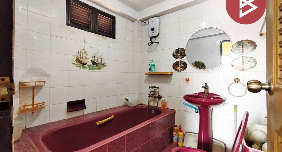 Продажа 5 спальни дом в Mueang Pathum Thani, Патумтани