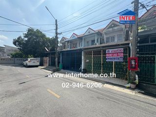 For sale 2 bedrooms townhouse in Mueang Samut Prakan, Samut Prakan