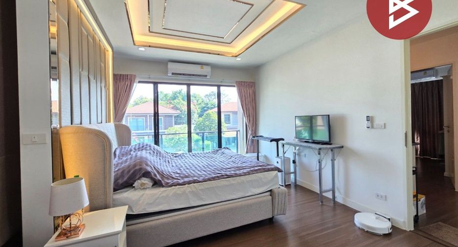 For sale 3 bedrooms house in Bang Khun Thian, Bangkok