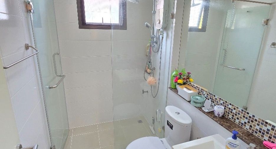 For sale 3 bedrooms house in Bang Khun Thian, Bangkok
