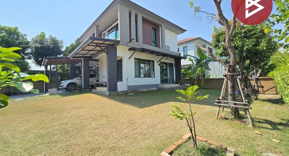 For sale 3 bedrooms house in Bang Khun Thian, Bangkok
