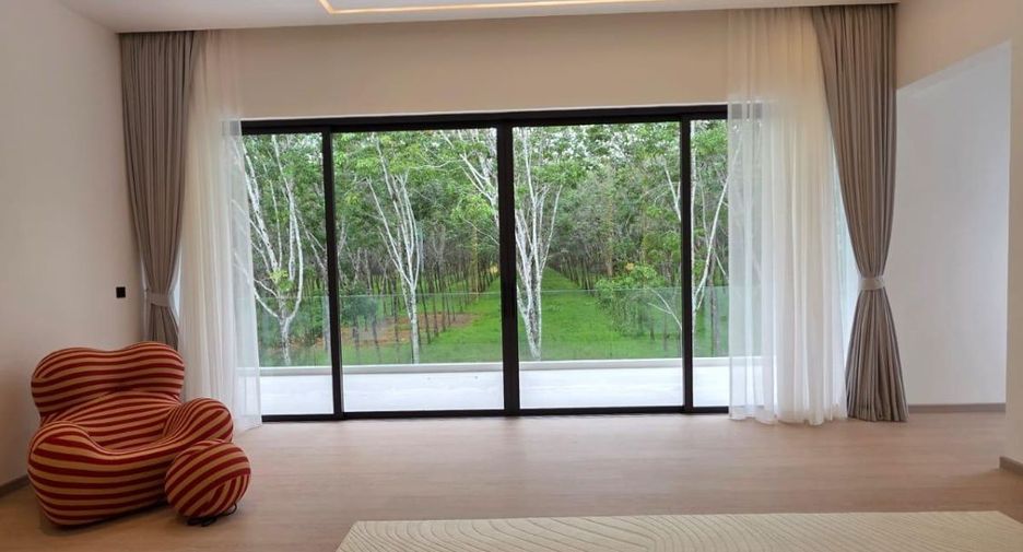 For sale 4 bedrooms villa in Thalang, Phuket