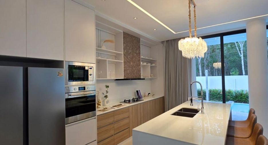For sale 4 bedrooms villa in Thalang, Phuket