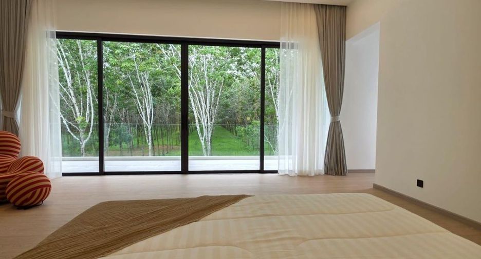 For sale 4 bedrooms villa in Thalang, Phuket