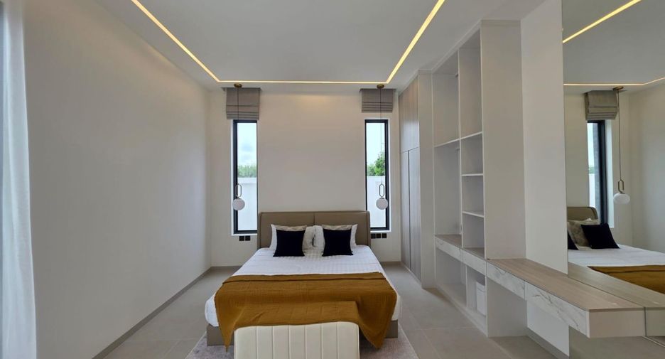For sale 4 bedrooms villa in Thalang, Phuket
