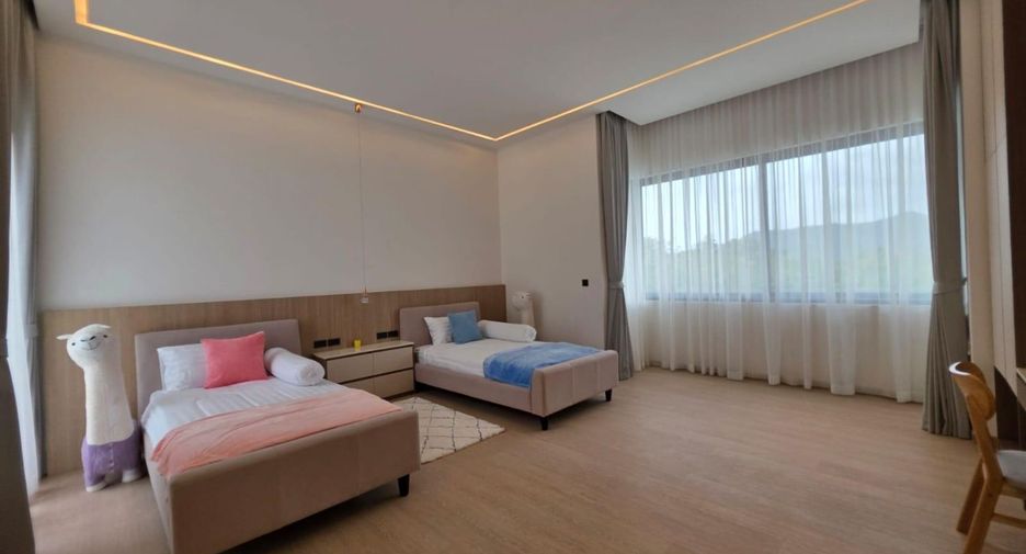 For sale 4 bedrooms villa in Thalang, Phuket