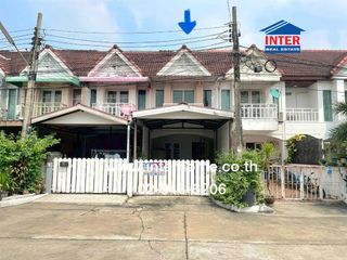 Casa adosada en venta de 2 habitaciones en Bang Khen, Bangkok